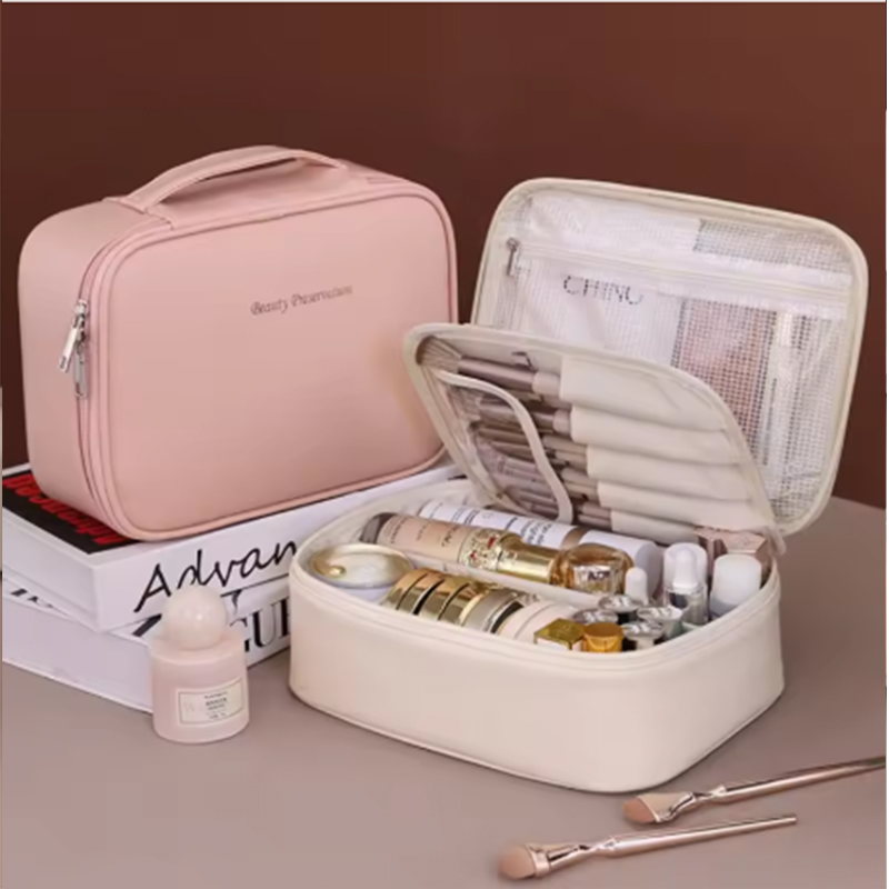 Luxury Bags & Leather Repair Of Atlanta Photos - Nouvelle trousse de toilette pour femme,