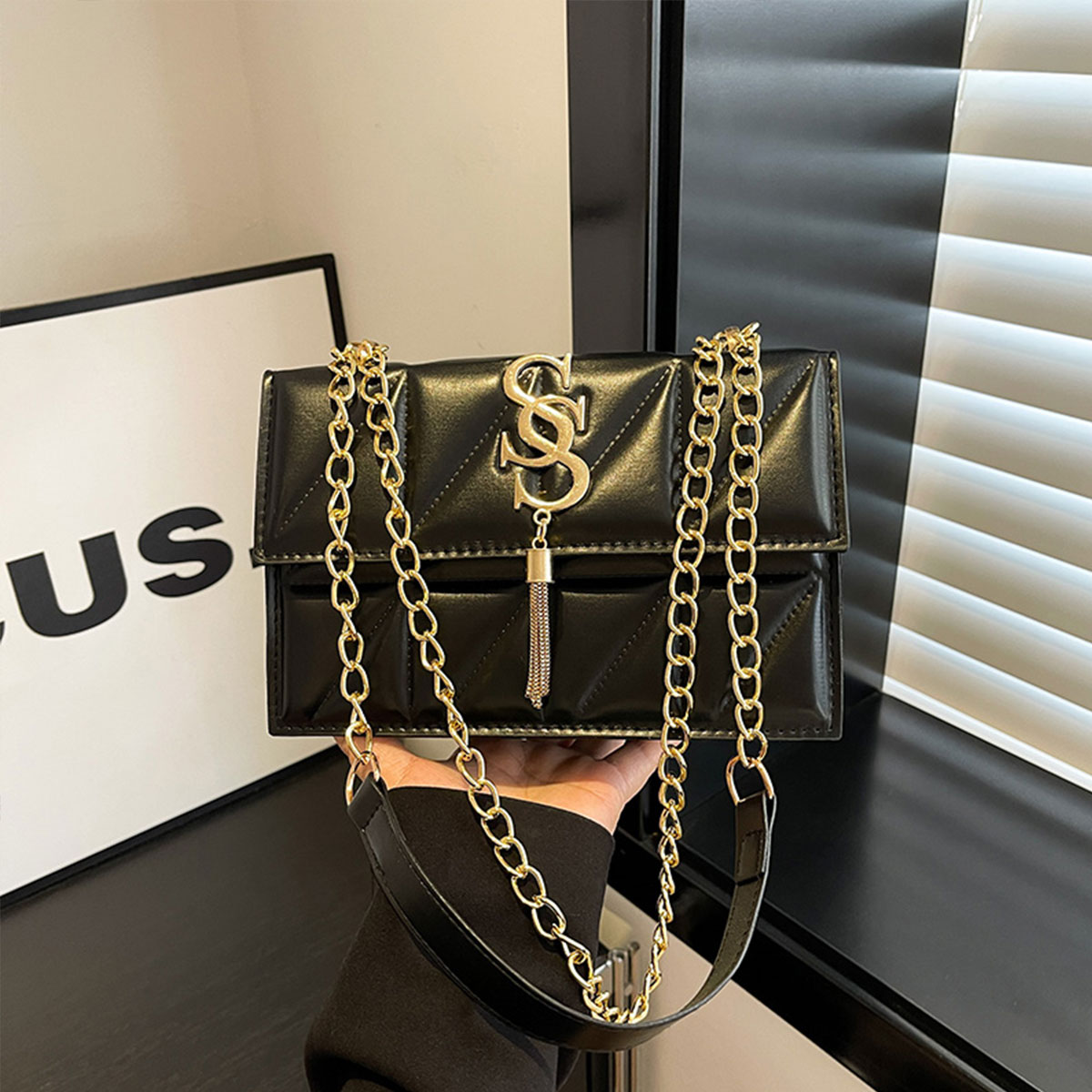 Sac carré matelassé Argyle élé - Luxury Bags Lv avis et prix