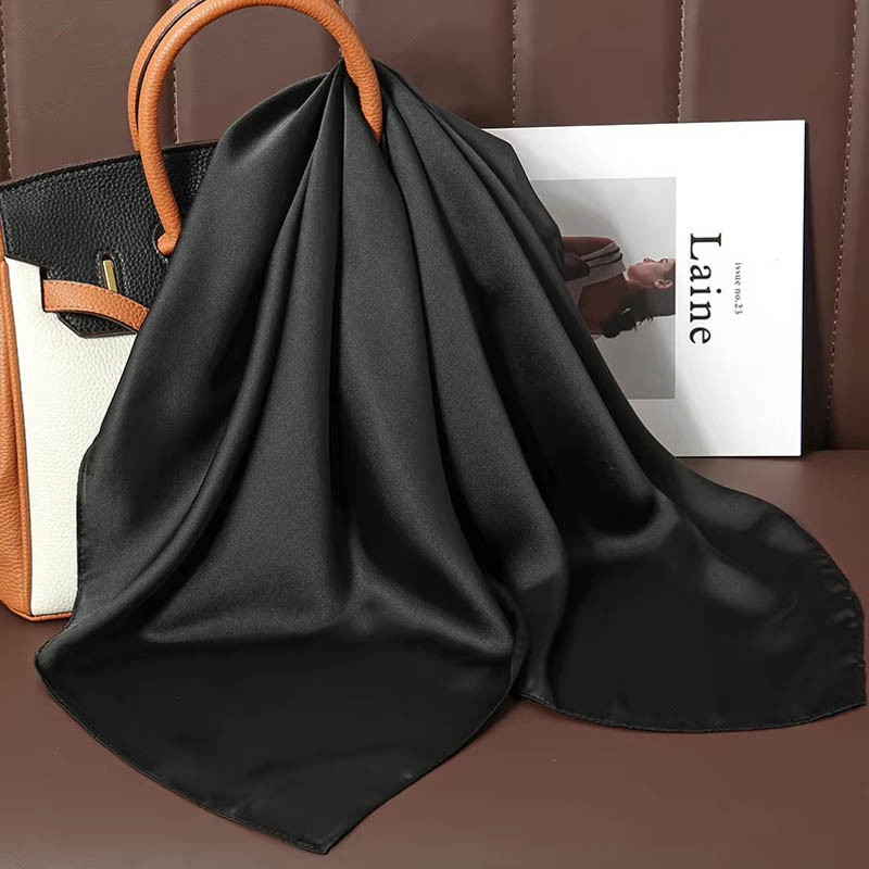 Foulard carré de luxe en soie  - Luxury Bags In China avis et prix