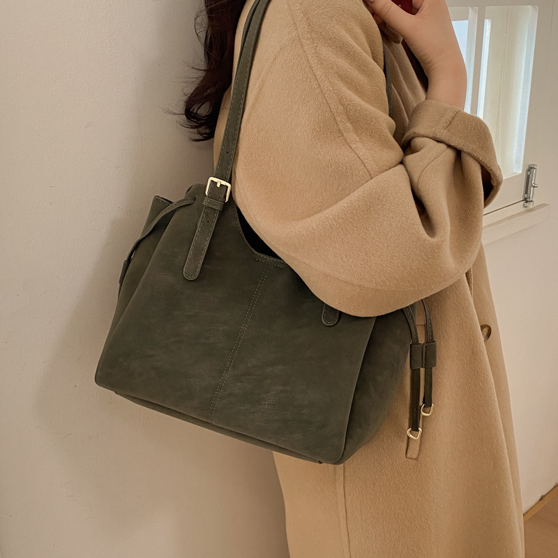 Sac à bandoulière de grande ca - Luxury Bags Vip avis et prix