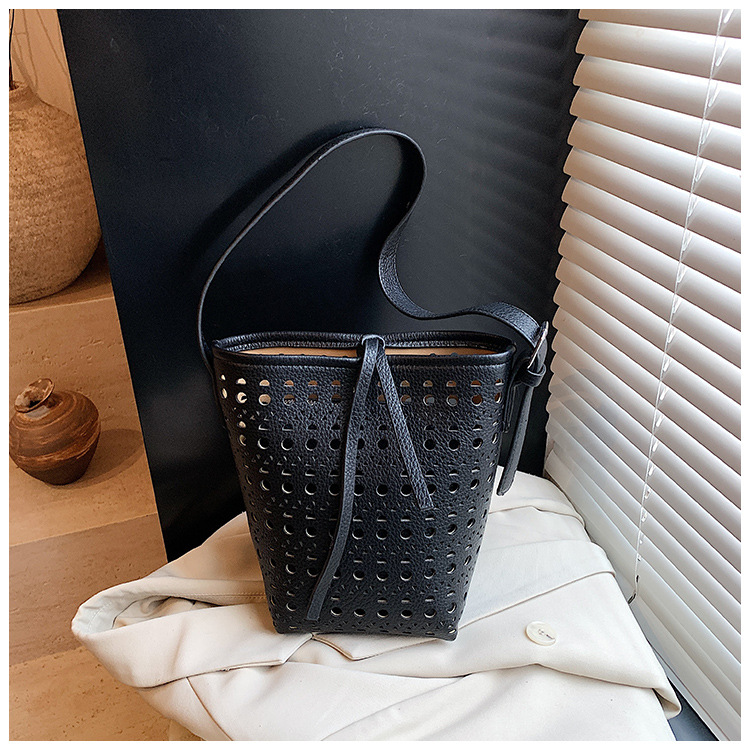 Sac seau tendance en cuir soup - Luxury Bags Vip avis et prix