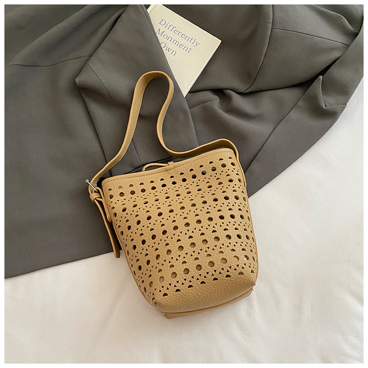 Sac seau tendance en cuir soup - Luxury Bags Vip avis et prix
